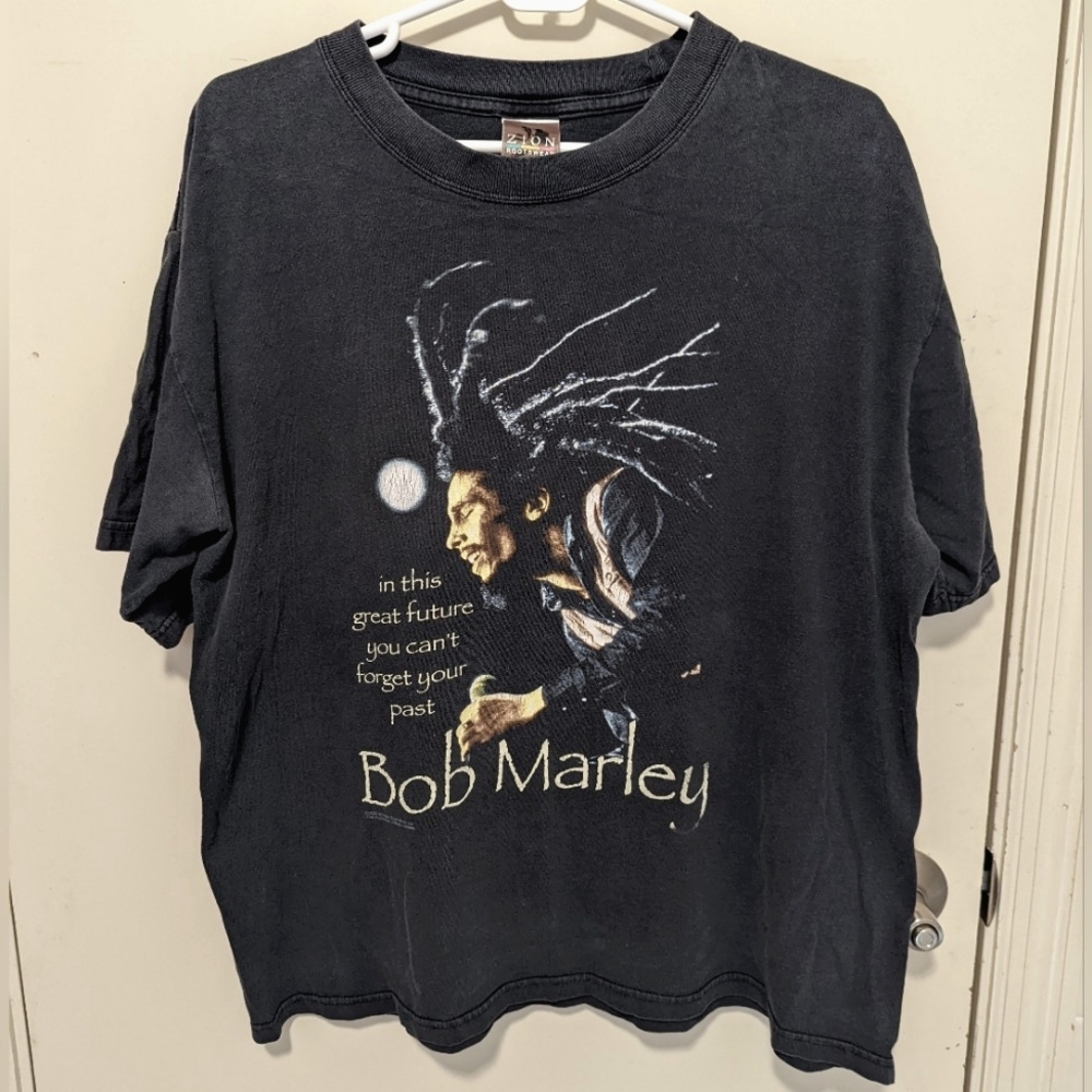 RARE Y2K Bob Marley Tee